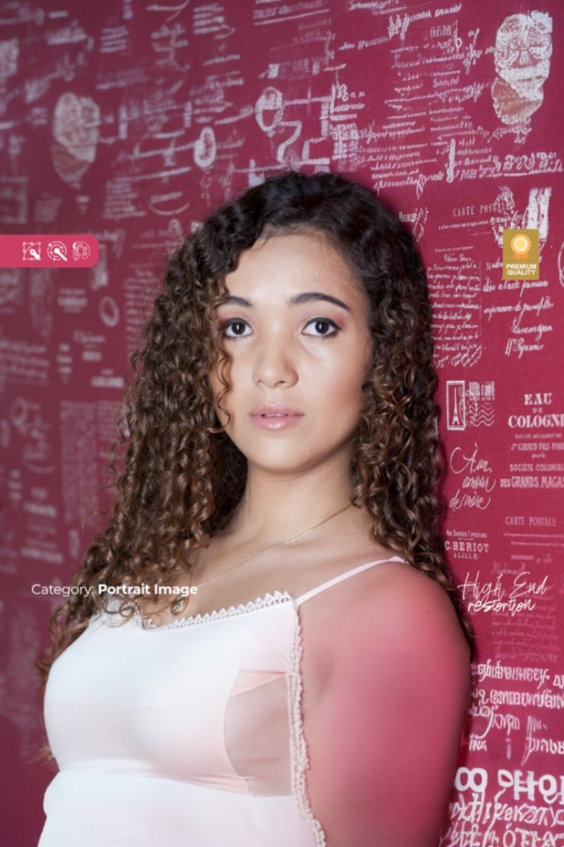 High End Beauty Retouching & Digital Airbrushing Before