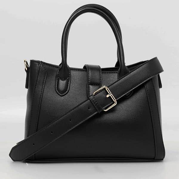 simple-clipping-path-of-bag-before-